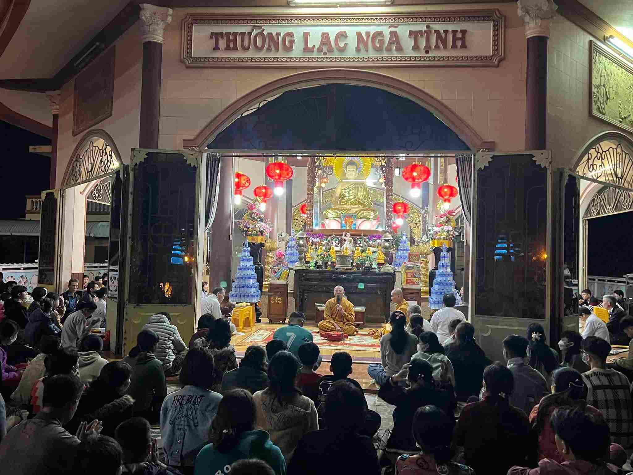An Nhơn: Đêm Giao thừa lung linh tại Tịnh xá Ngọc Duyên.